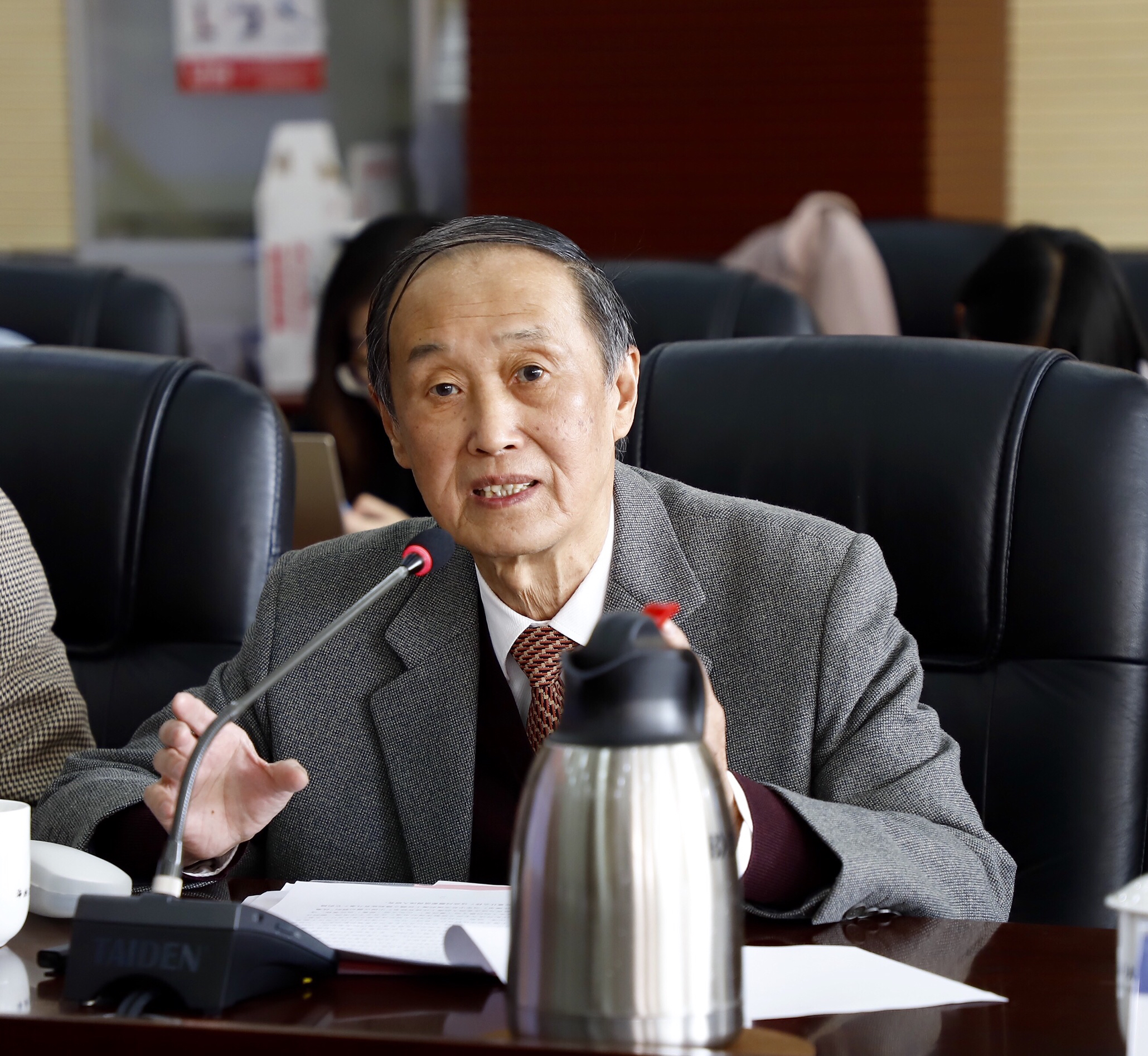 王晓秋教授作主旨报告